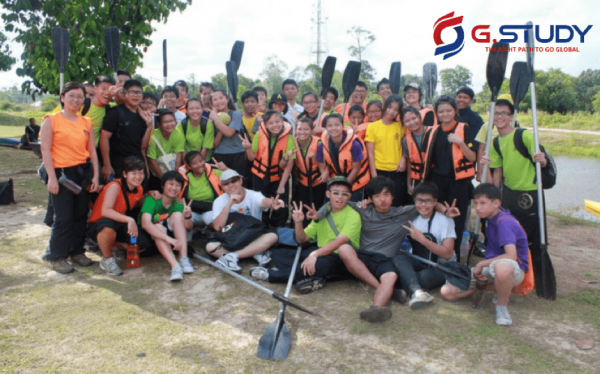 Du học sinh tham gia hoạt động ngoại khóa tích cực